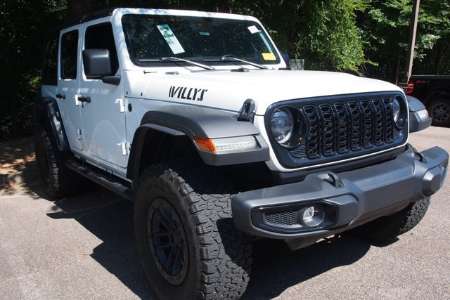 Used 2024 Jeep Wrangler Unlimited Sport AWD/4WD image 2