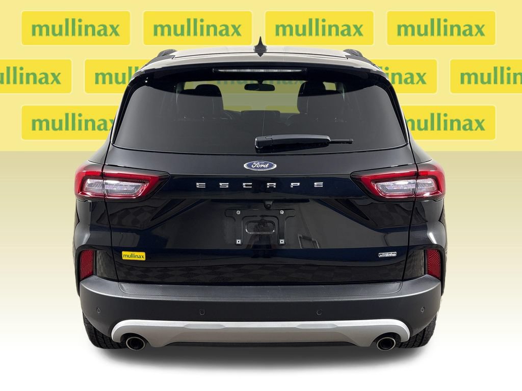 Certified 2023 Ford Escape SE FWD image 9