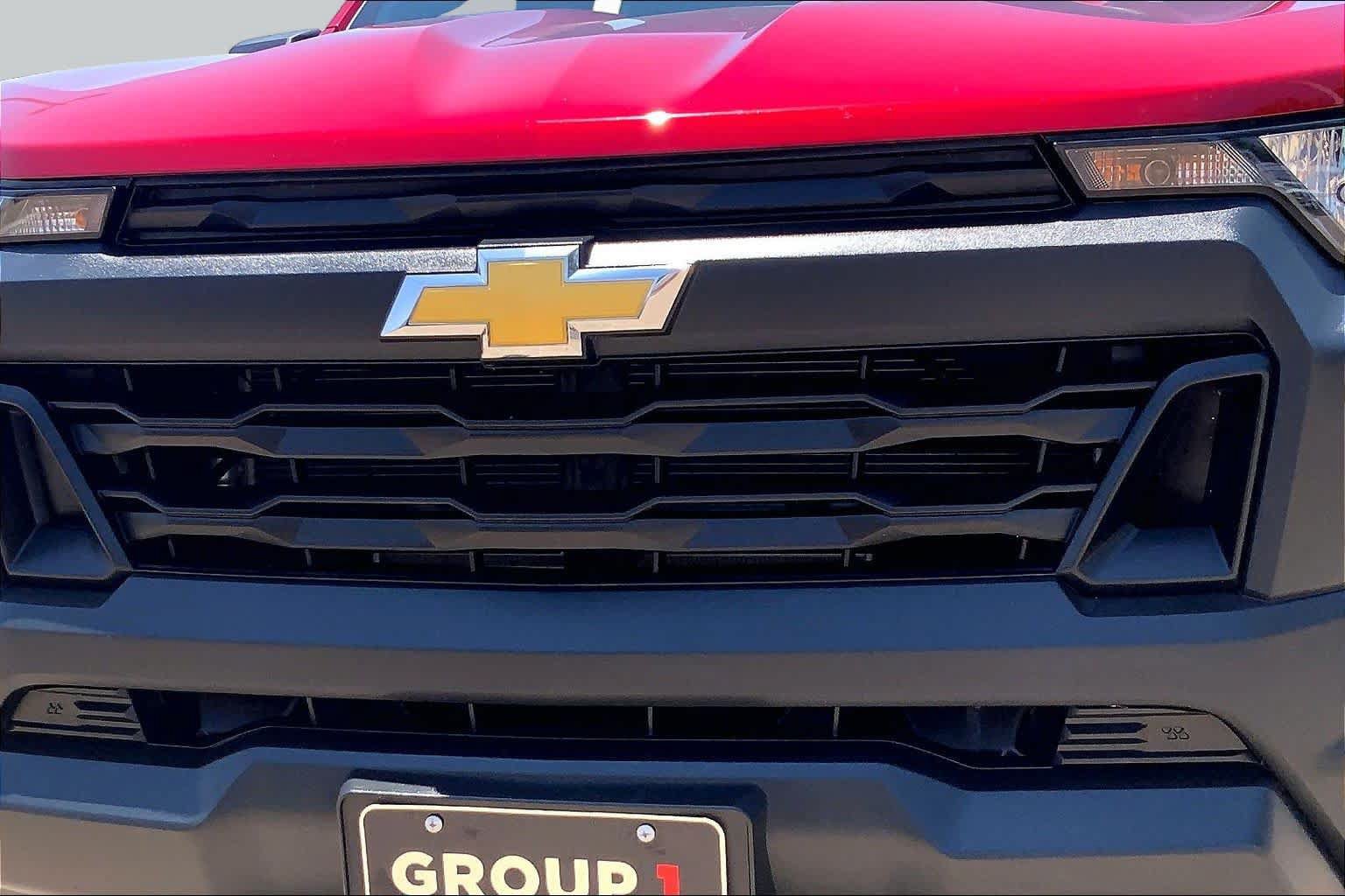 Used 2025 Chevrolet Colorado W/T w/ Advanced Trailering Package RWD image 30
