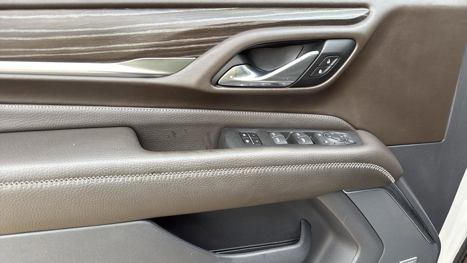 Used 2021 GMC Yukon Denali image 12