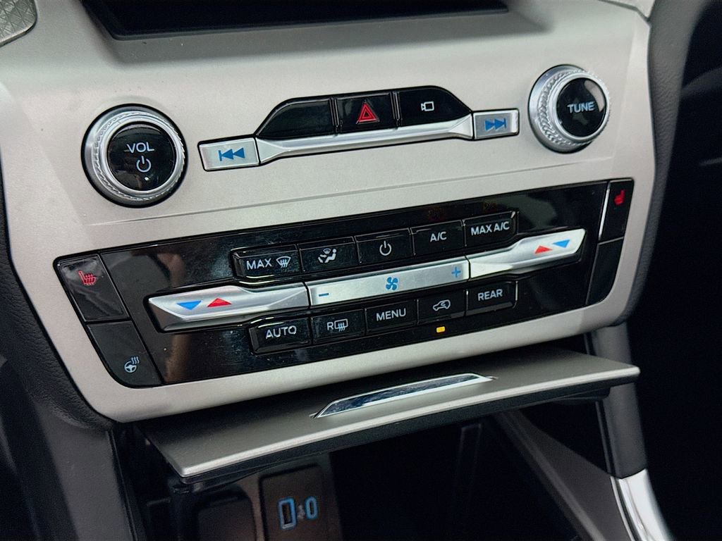 Certified 2022 Ford Explorer Timberline image 19