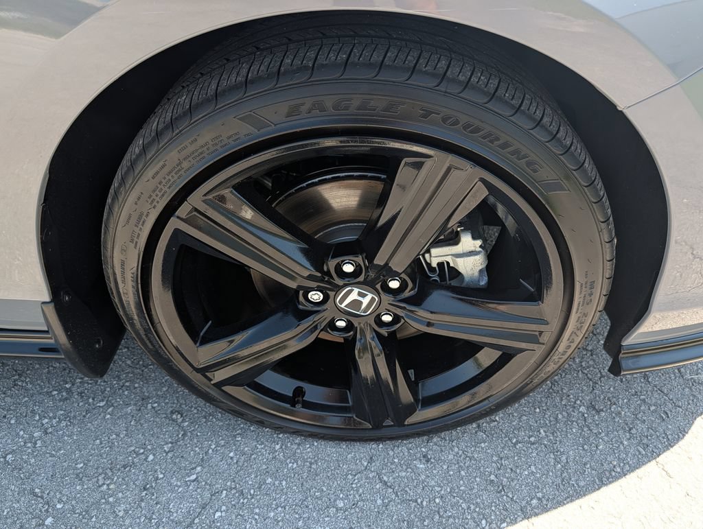 Used 2025 Honda Accord Sport image 30