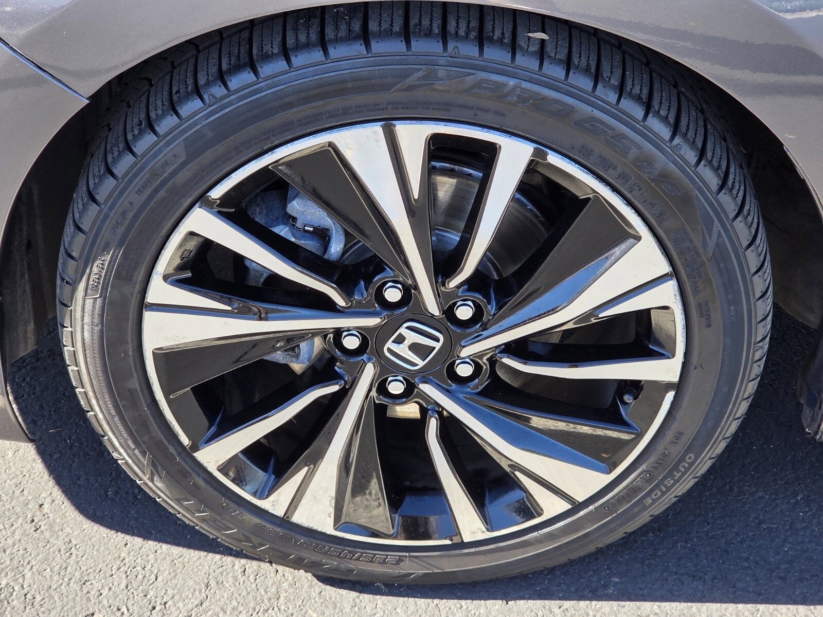 Used 2017 Honda Accord EX image 9