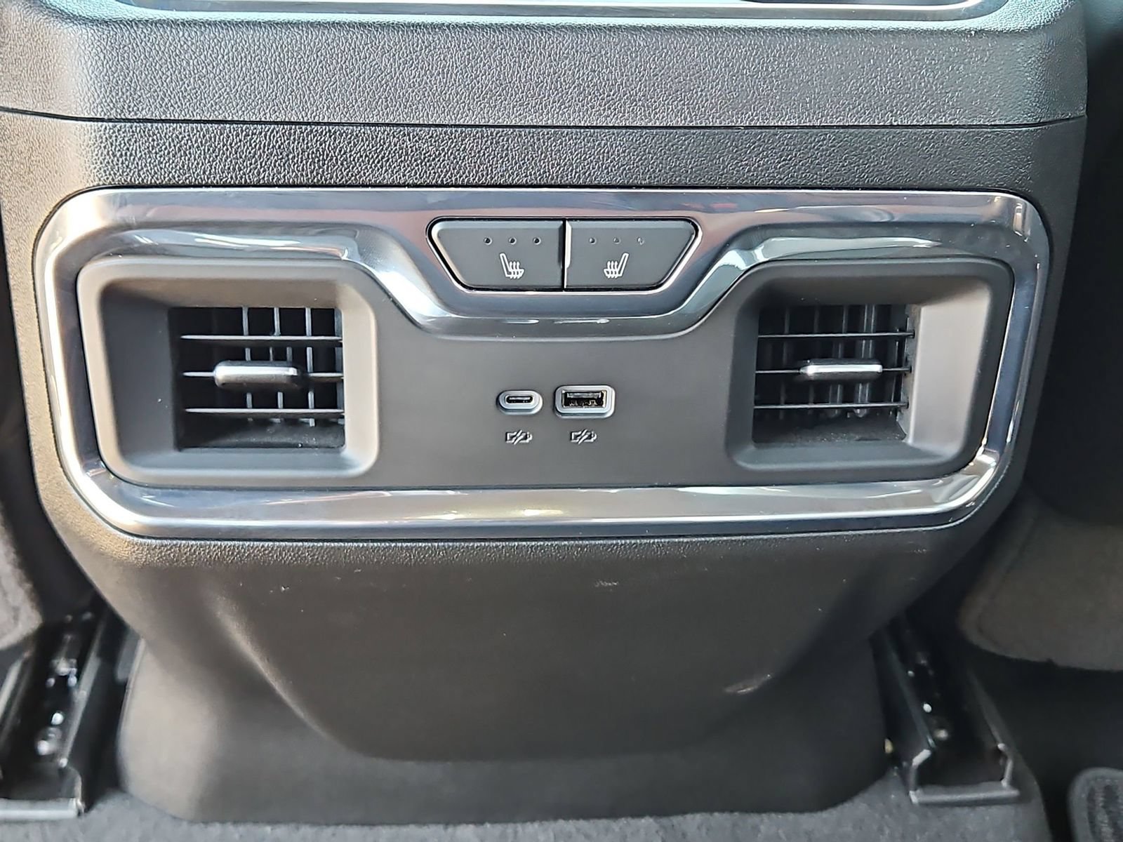 Used 2025 GMC Sierra 1500 Denali Ultimate AWD/4WD image 25