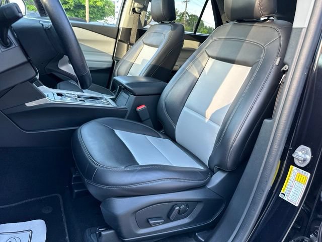 Certified 2023 Ford Explorer XLT w/ Equipment Group 202A AWD/4WD image 36