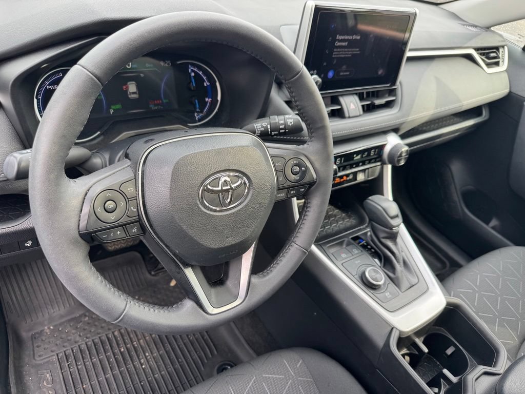 Used 2024 Toyota RAV4 XLE w/ Convenience Package AWD/4WD image 17