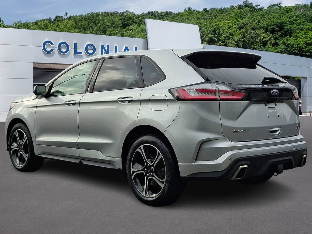 Certified 2019 Ford Edge ST w/ Cold Weather Package AWD/4WD image 4