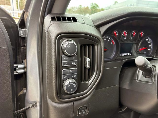 Used 2020 Chevrolet Silverado 1500 Custom w/ Custom Value Package image 14