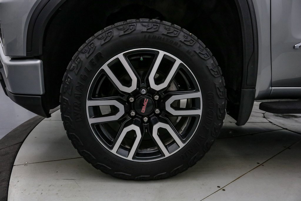 Used 2023 GMC Sierra 1500 AT4 w/ Technology Package image 11