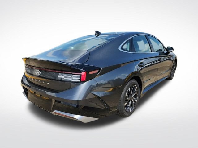 Used 2025 Hyundai Sonata SEL FWD image 9