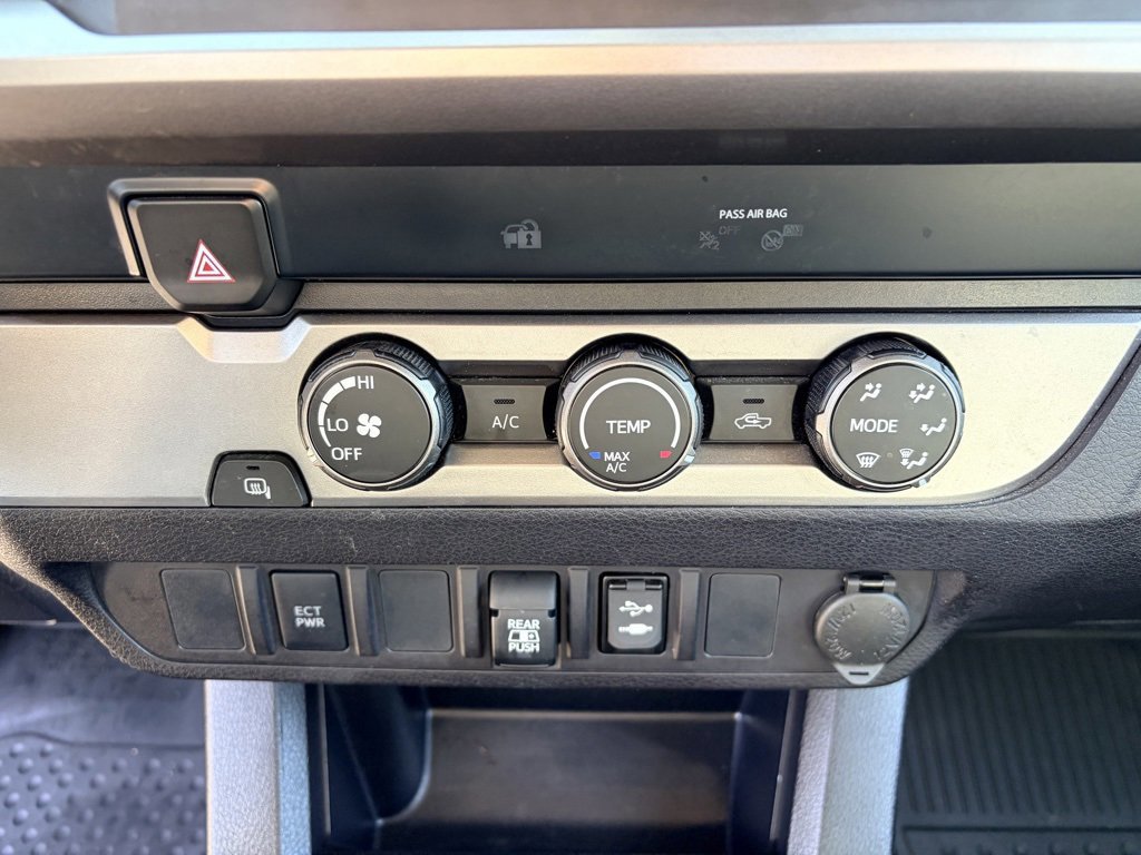 Used 2019 Toyota Tacoma SR5 image 12