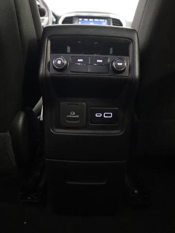 Used 2022 GMC Acadia SLE w/ Driver Convenience Package AWD/4WD image 21