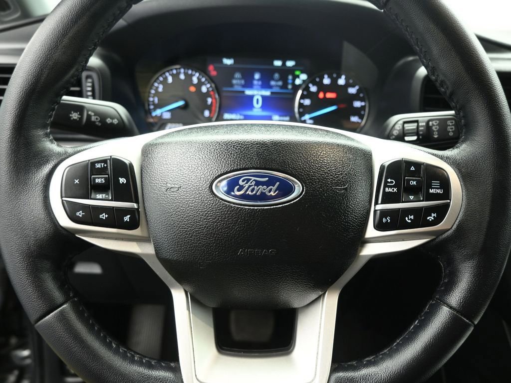Certified 2023 Ford Explorer XLT image 39