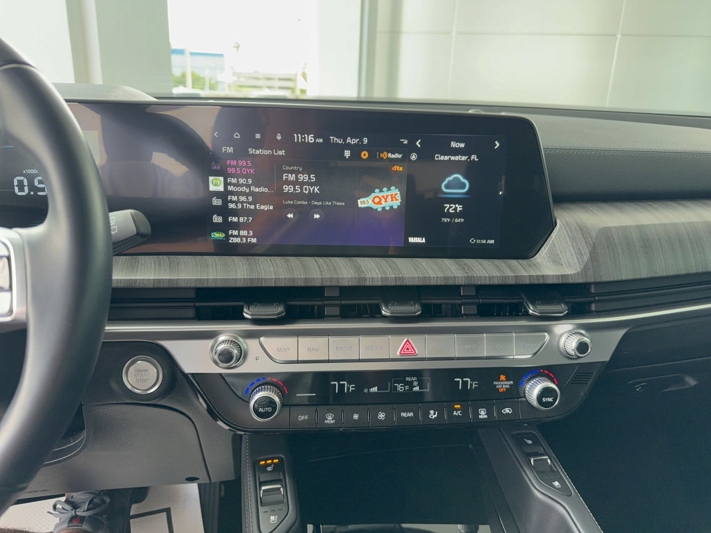 Used 2025 Kia Telluride EX image 23