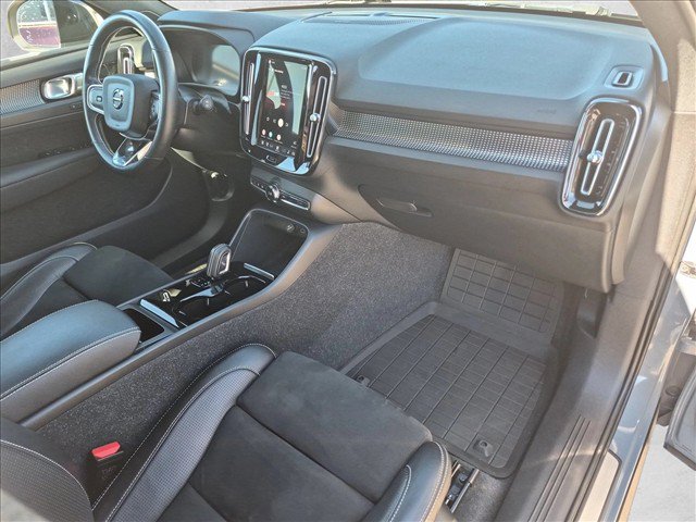 Used 2021 Volvo XC40 P8 Recharge w/ Advanced Package AWD/4WD image 24