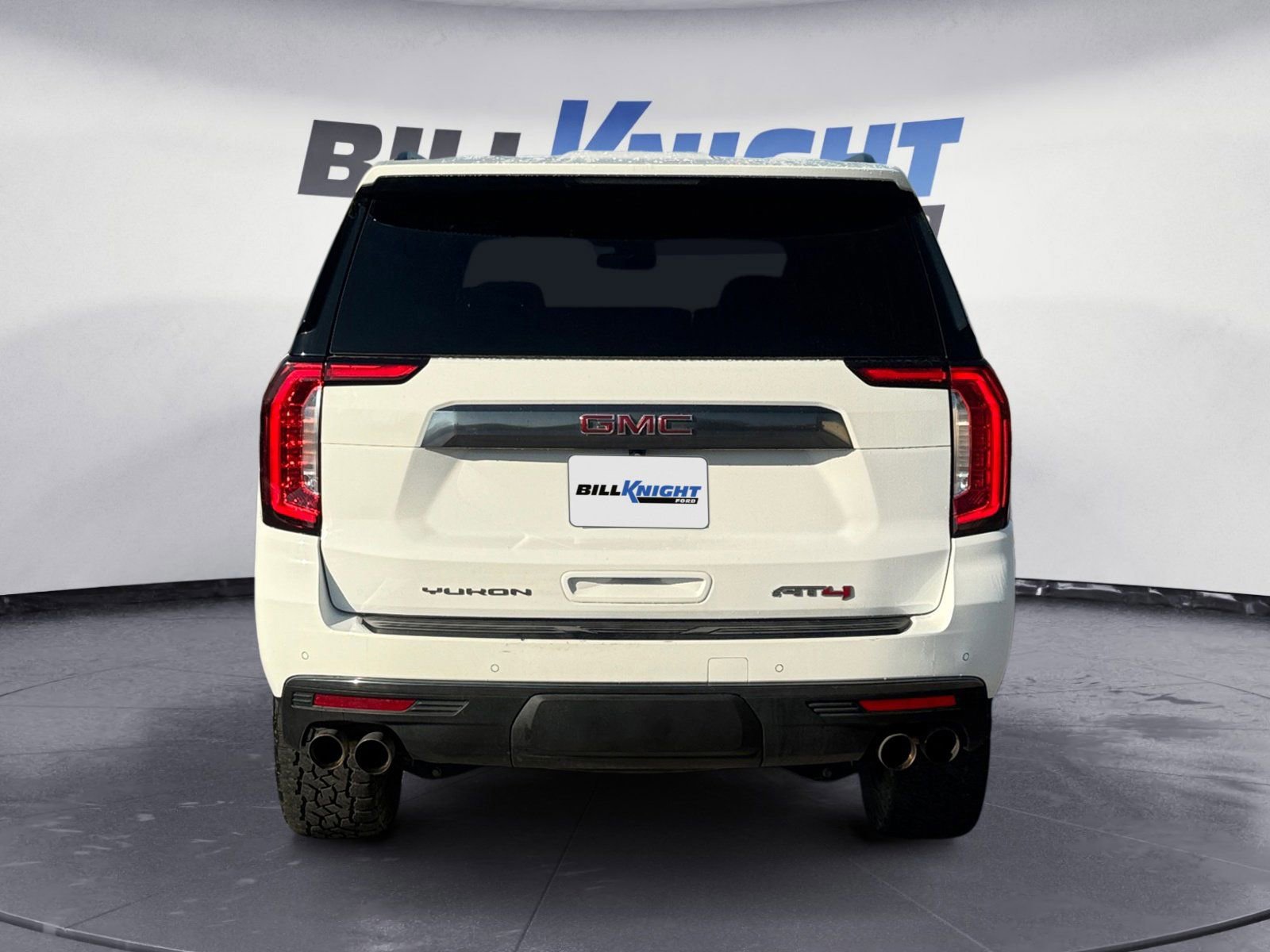 Used 2022 GMC Yukon XL AT4 image 4