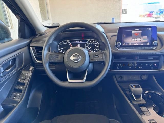 Used 2024 Nissan Rogue S FWD image 13