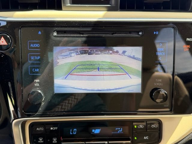 Used 2017 Toyota Corolla LE FWD image 16