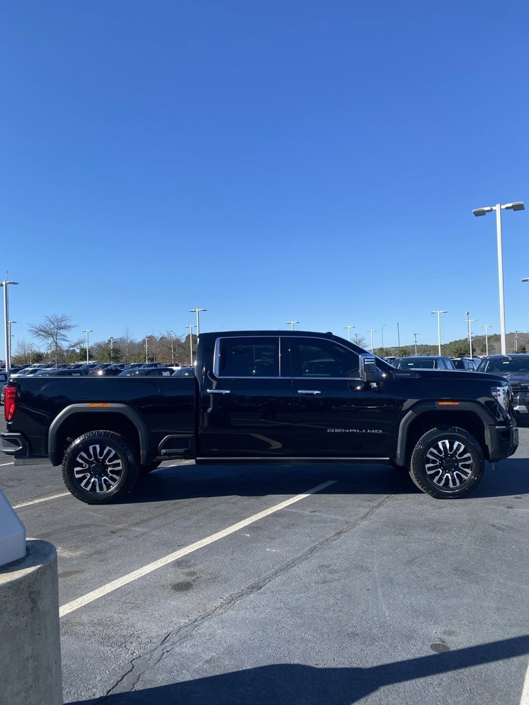 Used 2024 GMC Sierra 2500 Denali Ultimate image 6