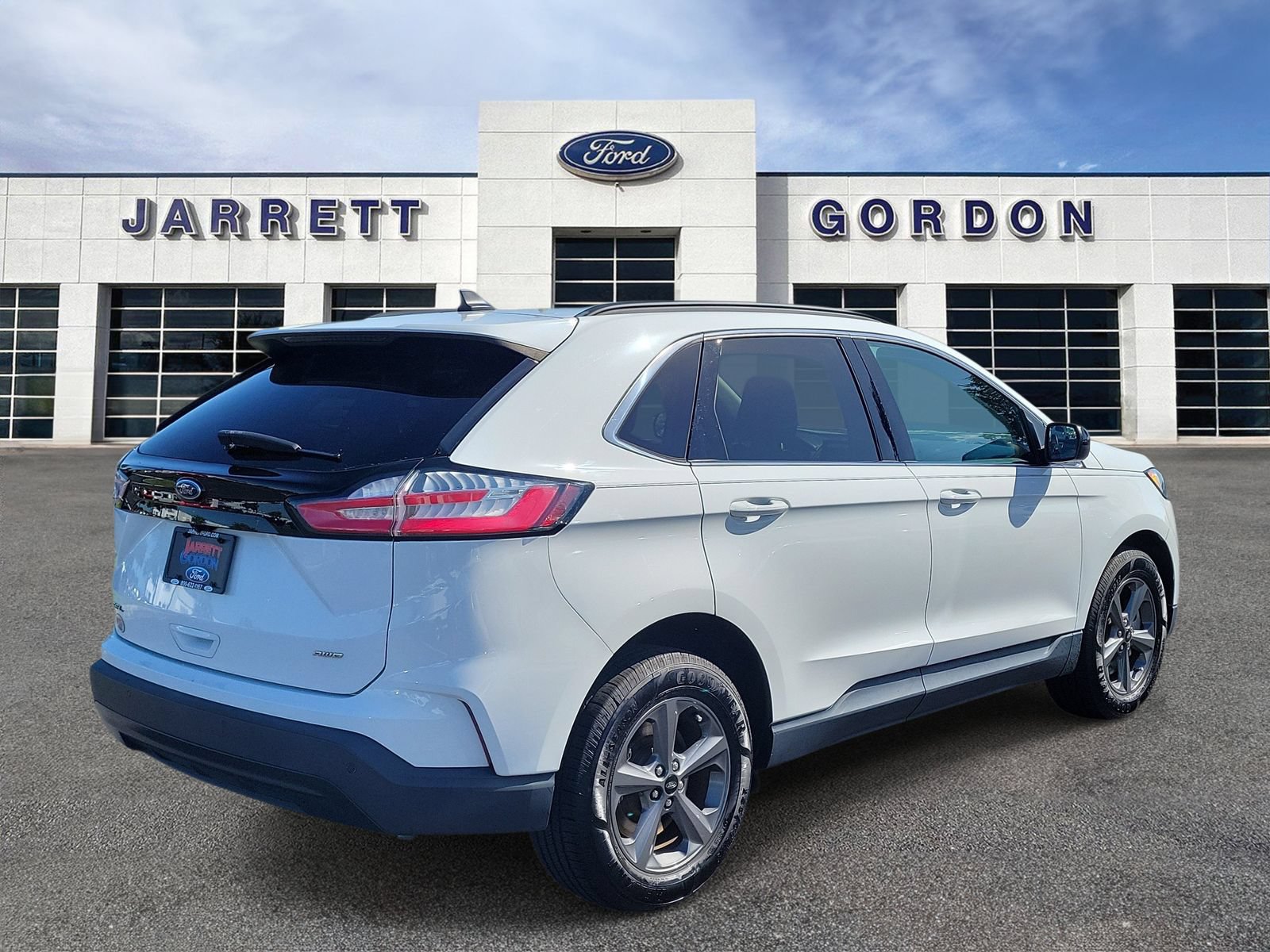 Certified 2022 Ford Edge SEL w/ Sport Appearance Package AWD/4WD image 4