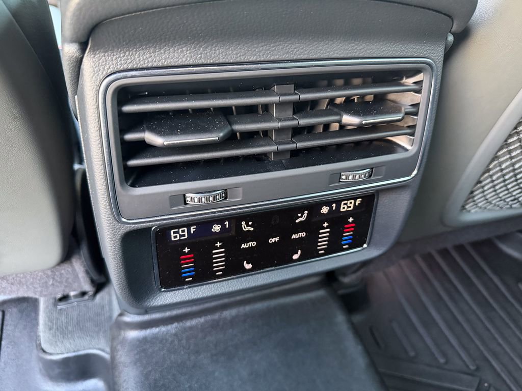 Used 2019 Audi Q8 Prestige w/ Towing Package image 52