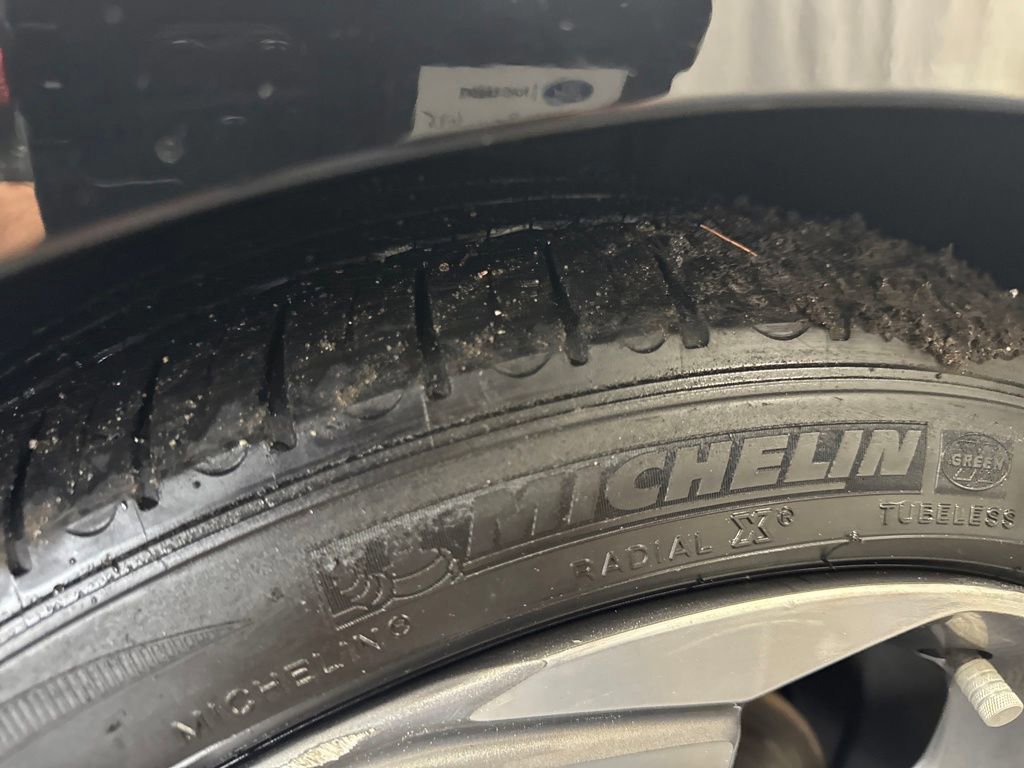 Used 2018 Honda Accord Touring image 32