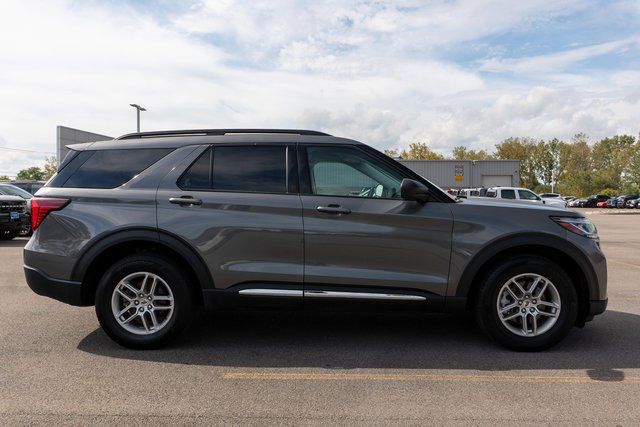 Certified 2025 Ford Explorer Active AWD/4WD image 5