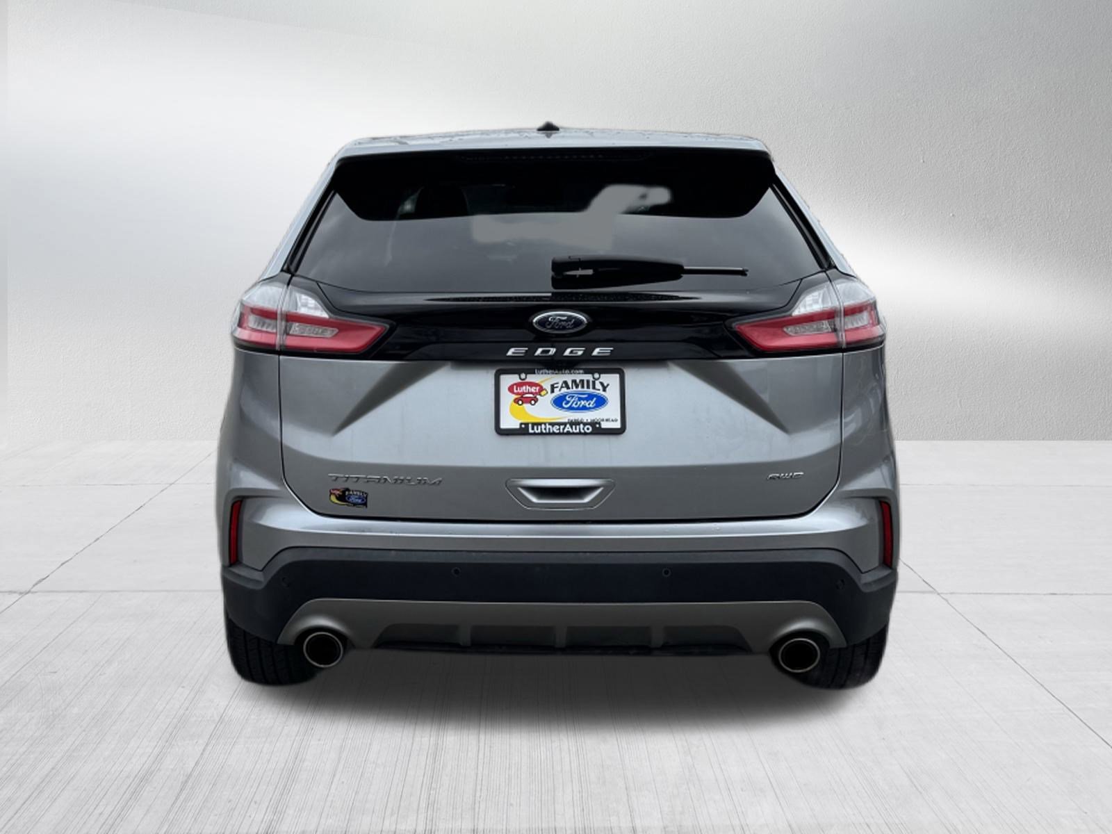 Certified 2022 Ford Edge Titanium image 4