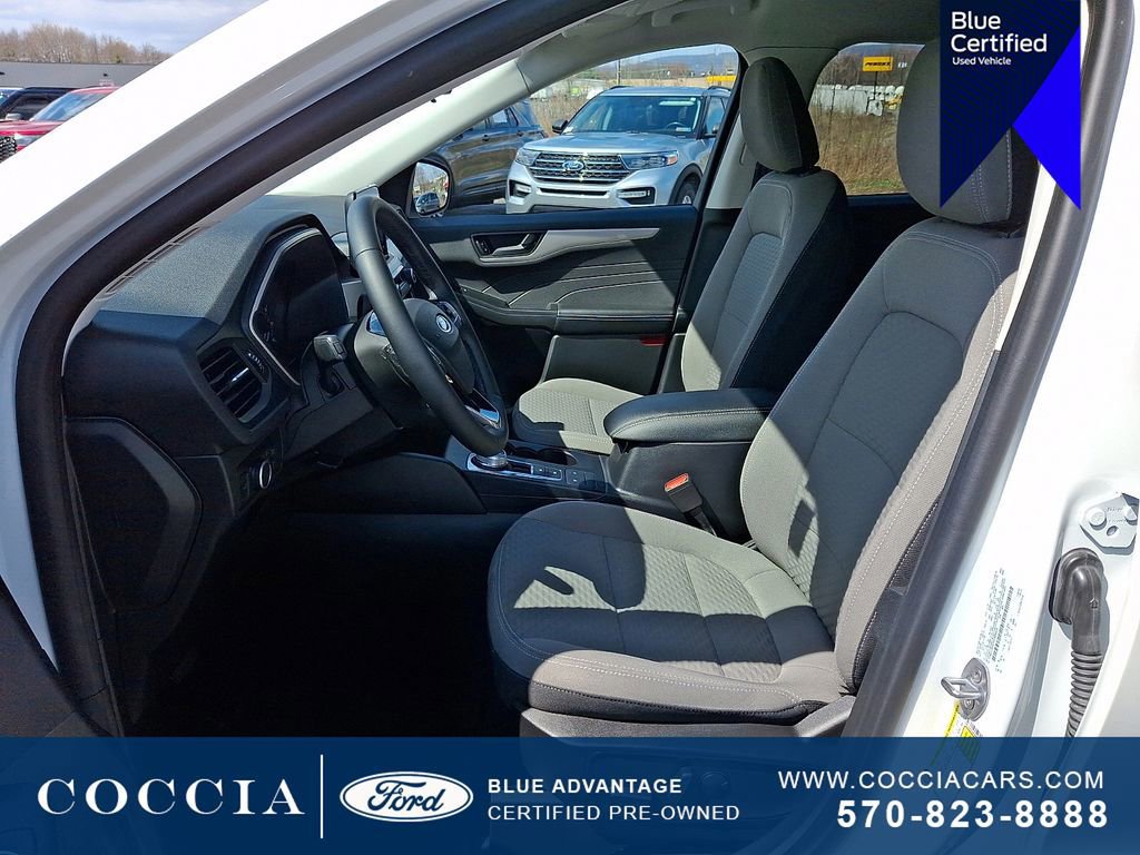 Certified 2022 Ford Escape SE w/ SE Sport Appearance Package image 13