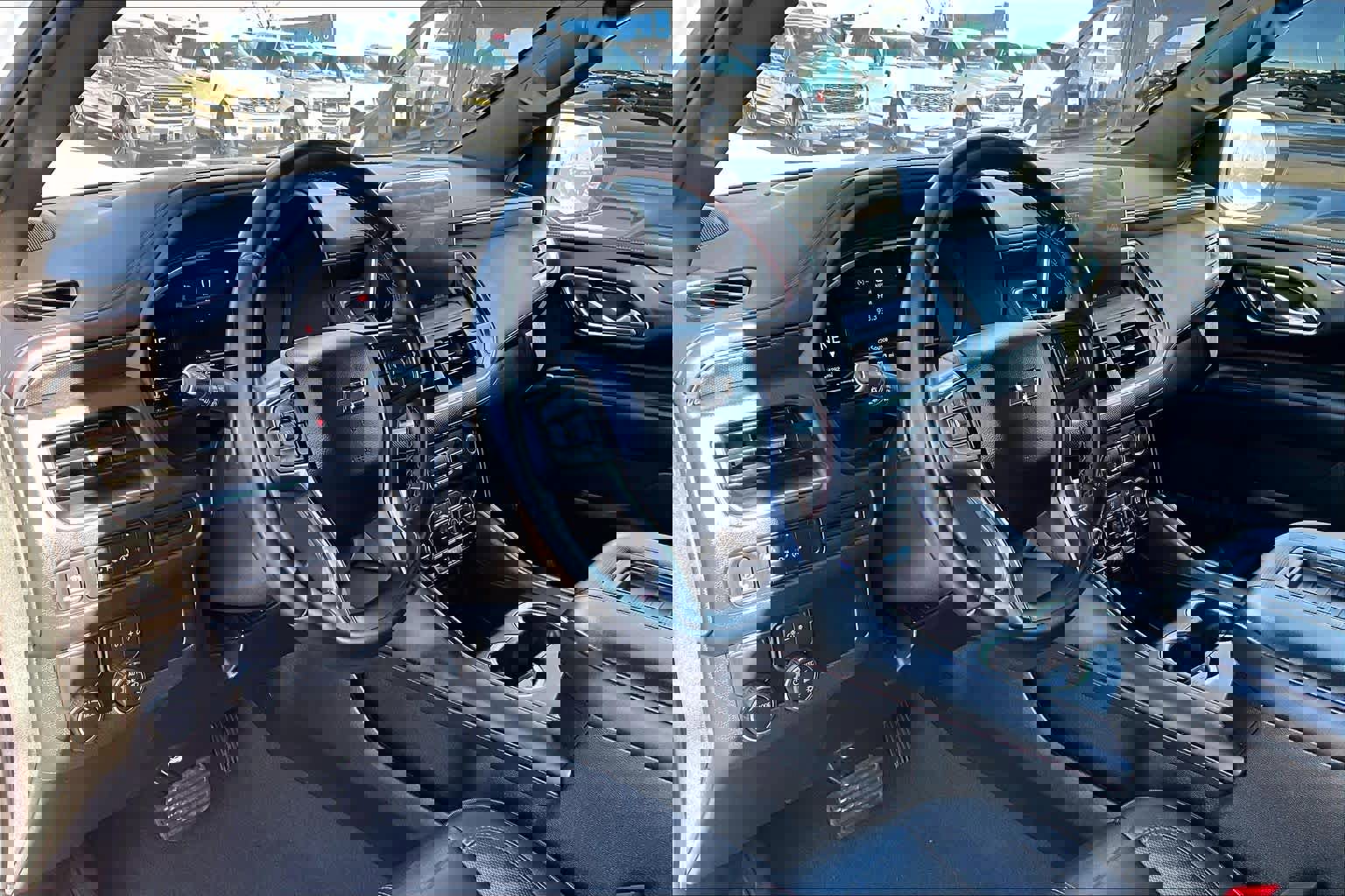 Used 2024 Chevrolet Suburban RST image 17