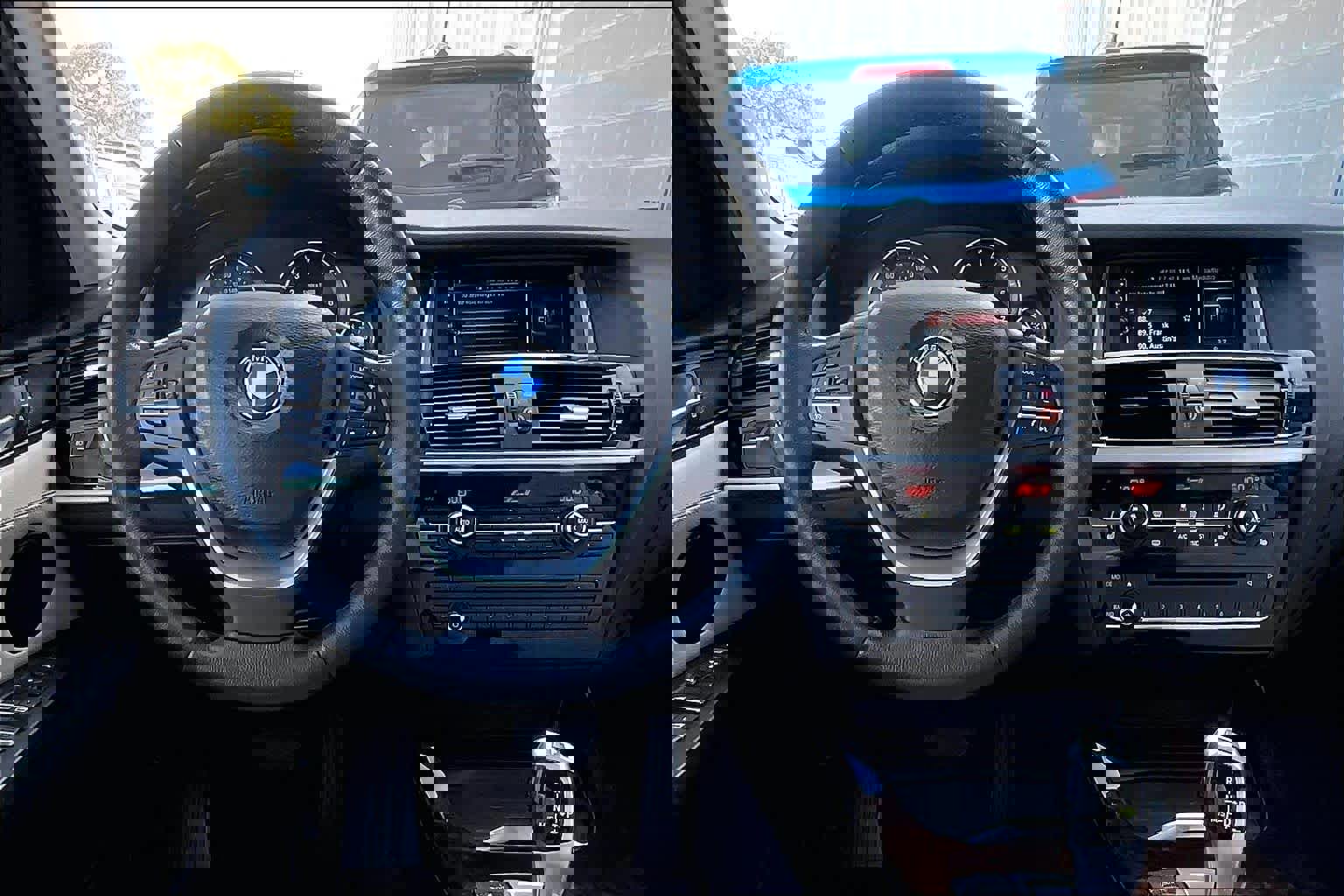 Used 2017 BMW X3 xDrive28i image 8