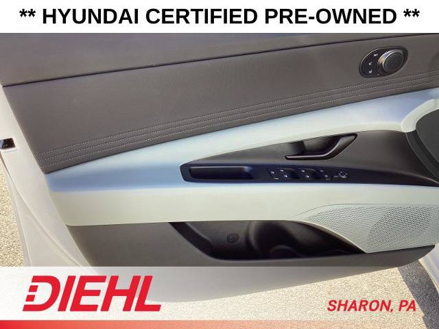Certified 2025 Hyundai Elantra Limited FWD image 22