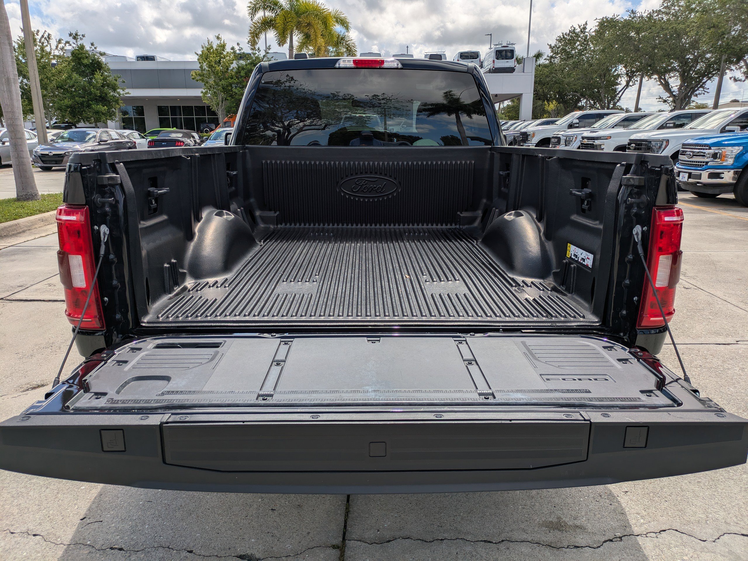 Certified 2023 Ford F150 XLT w/ Equipment Group 301A Mid AWD/4WD image 13