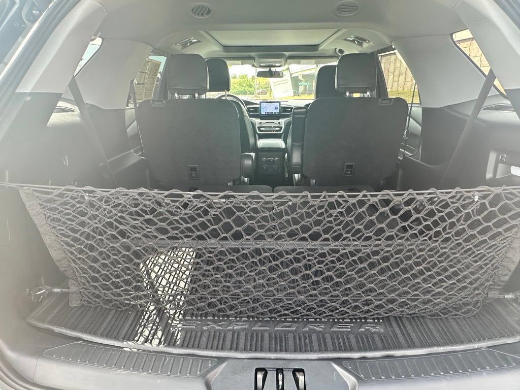 Certified 2021 Ford Explorer XLT w/ Equipment Group 202A AWD/4WD image 13