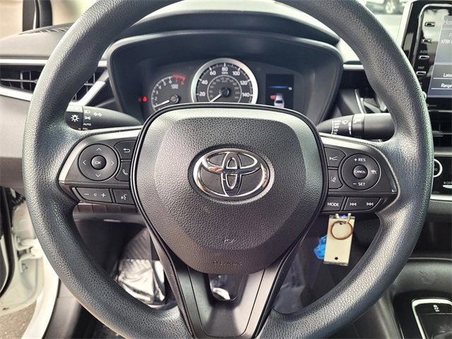 Used 2021 Toyota Corolla LE image 25
