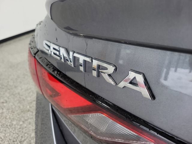 Used 2022 Nissan Sentra SR w/ SR Premium Package image 25