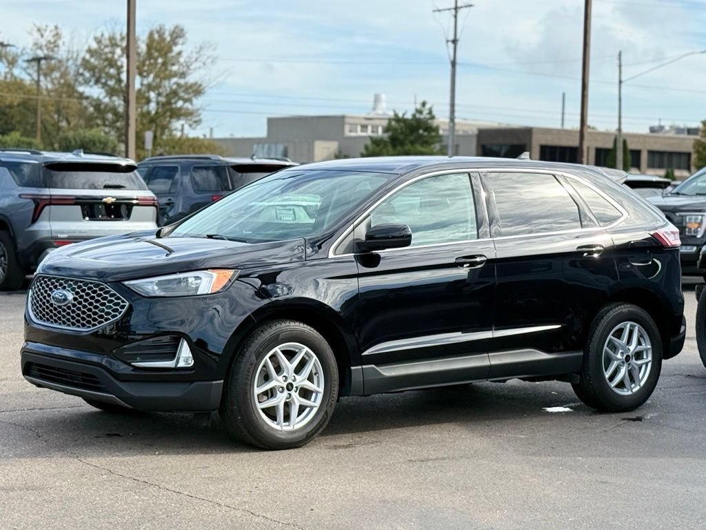 Certified 2024 Ford Edge SEL w/ Convenience Package AWD/4WD image 36