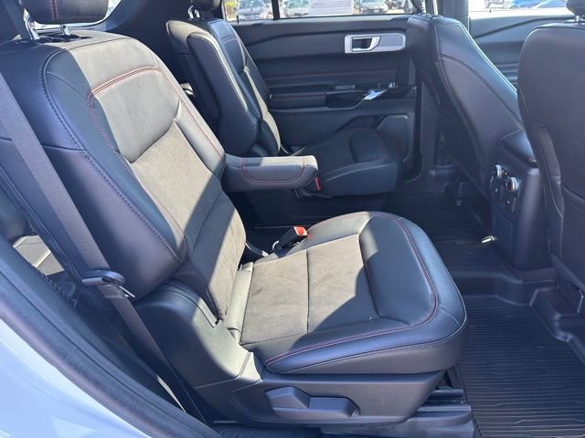 Certified 2023 Ford Explorer ST-Line w/ Class IV Trailer Tow Package AWD/4WD image 9