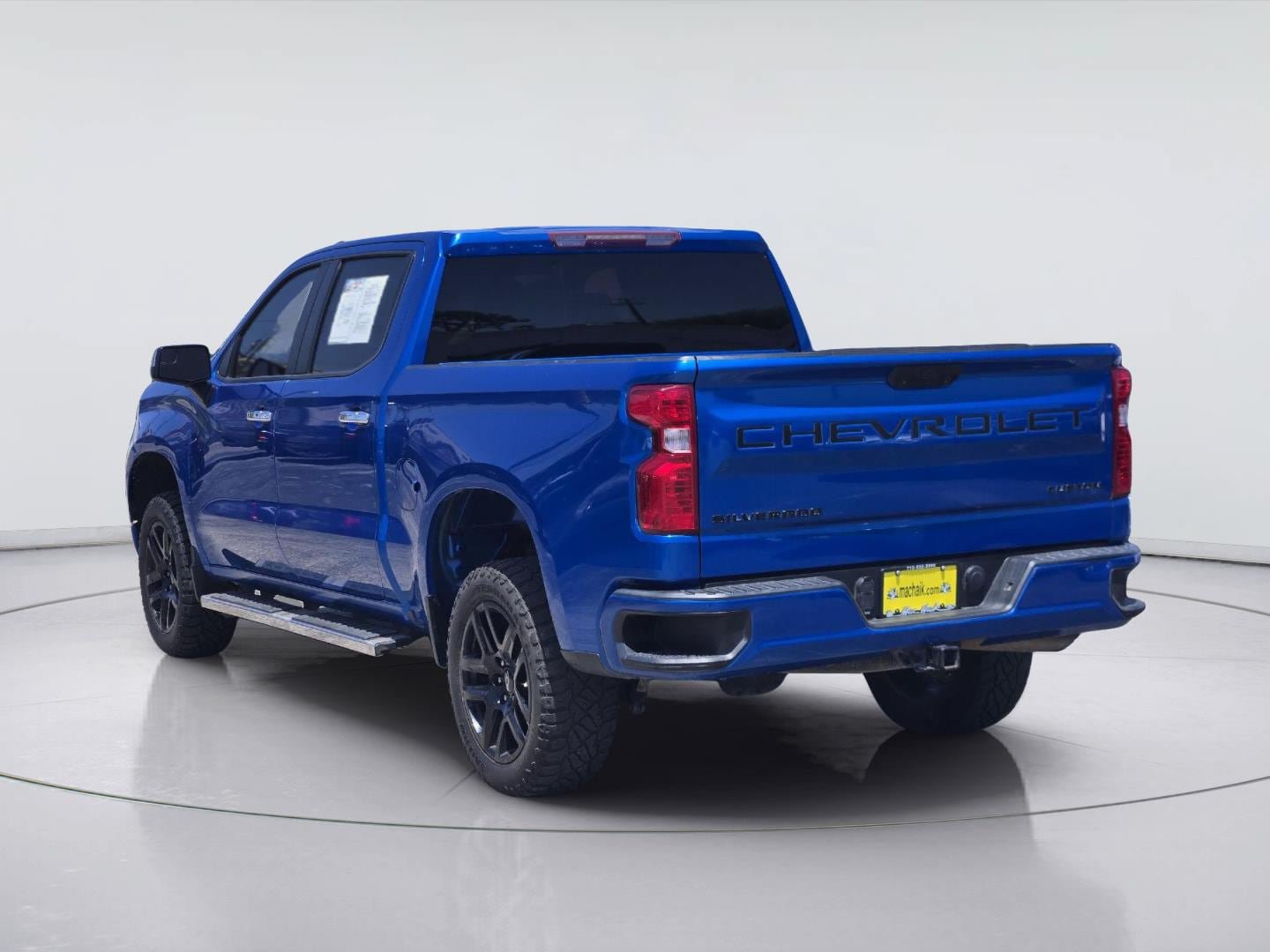 Used 2023 Chevrolet Silverado 1500 Custom w/ LPO, Dark Essentials Package RWD image 8