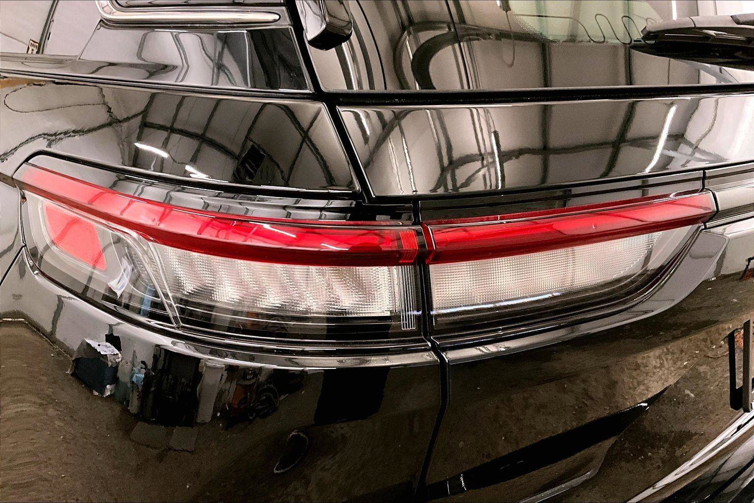 Used 2023 Jeep Grand Cherokee Laredo image 28