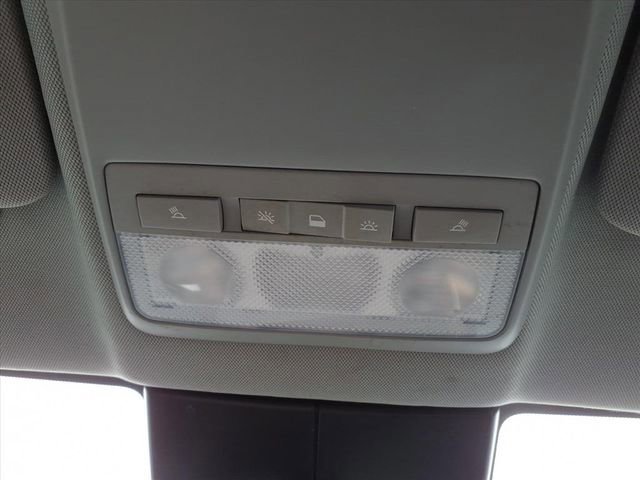 Used 2022 Chevrolet Trax LT w/ LT Convenience Package image 29