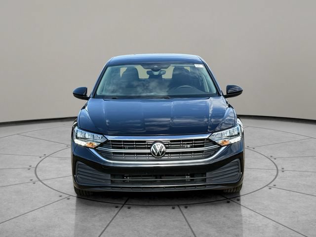 Used 2024 Volkswagen Jetta SE w/ Panoramic Sunroof Package FWD image 14