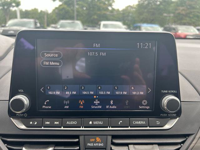Used 2024 Nissan Altima 2.5 SV FWD image 5