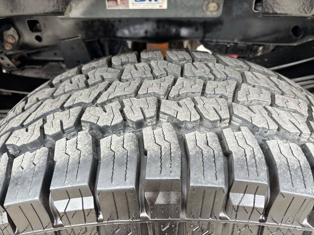 Certified 2021 Ford F250 Platinum w/ Tremor Off-Road Package AWD/4WD image 11