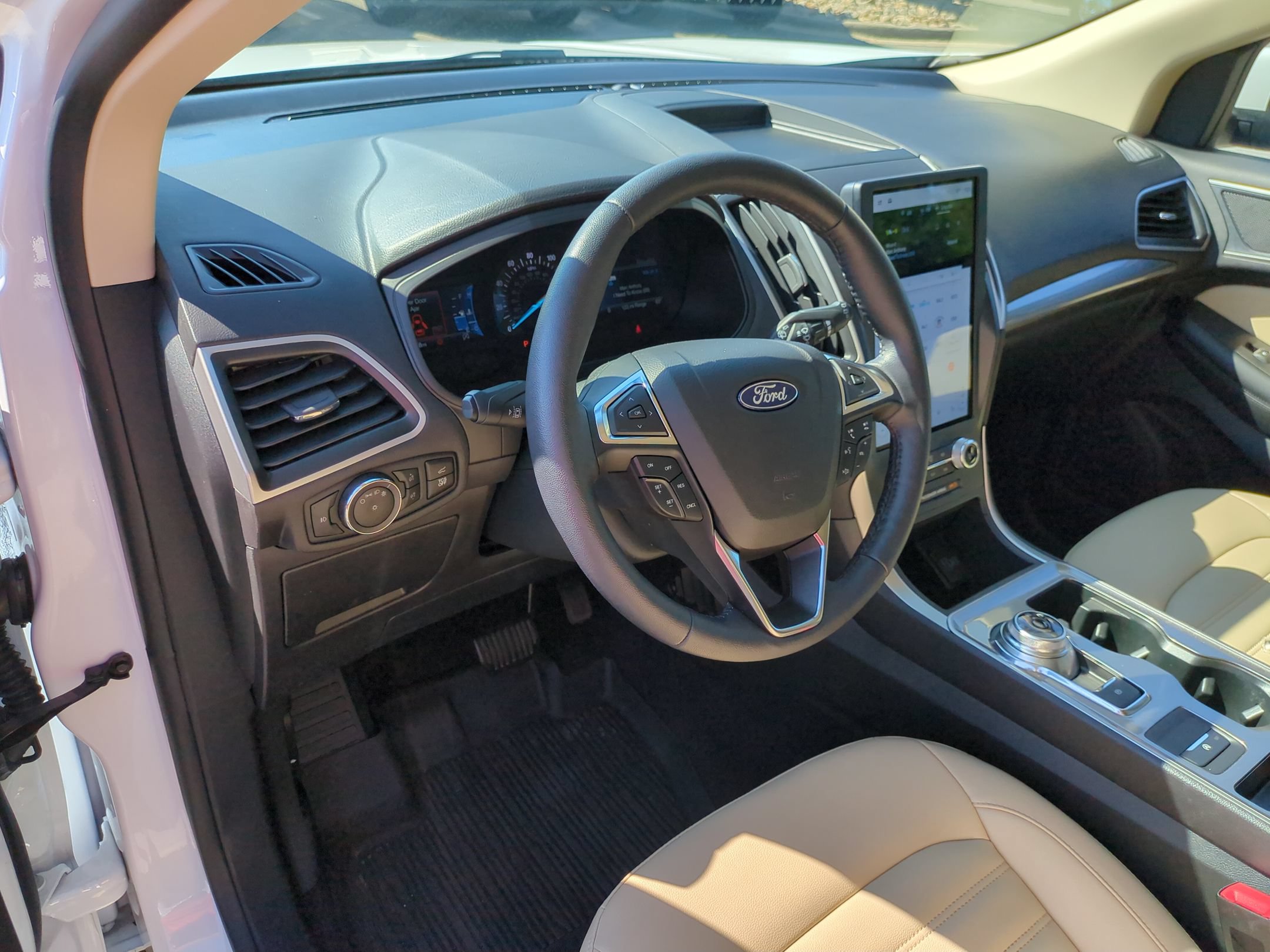 Certified 2023 Ford Edge SEL w/ Convenience Package AWD/4WD image 16