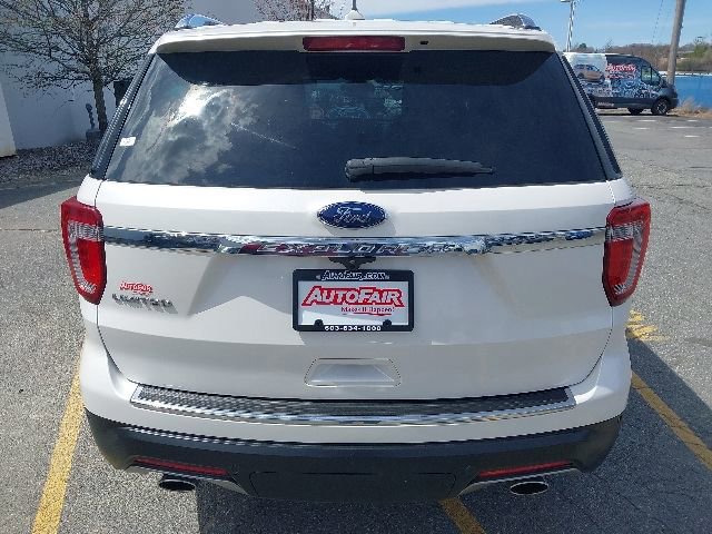 Certified 2018 Ford Explorer Limited w/ Ford Safe & Smart Package FWD image 5