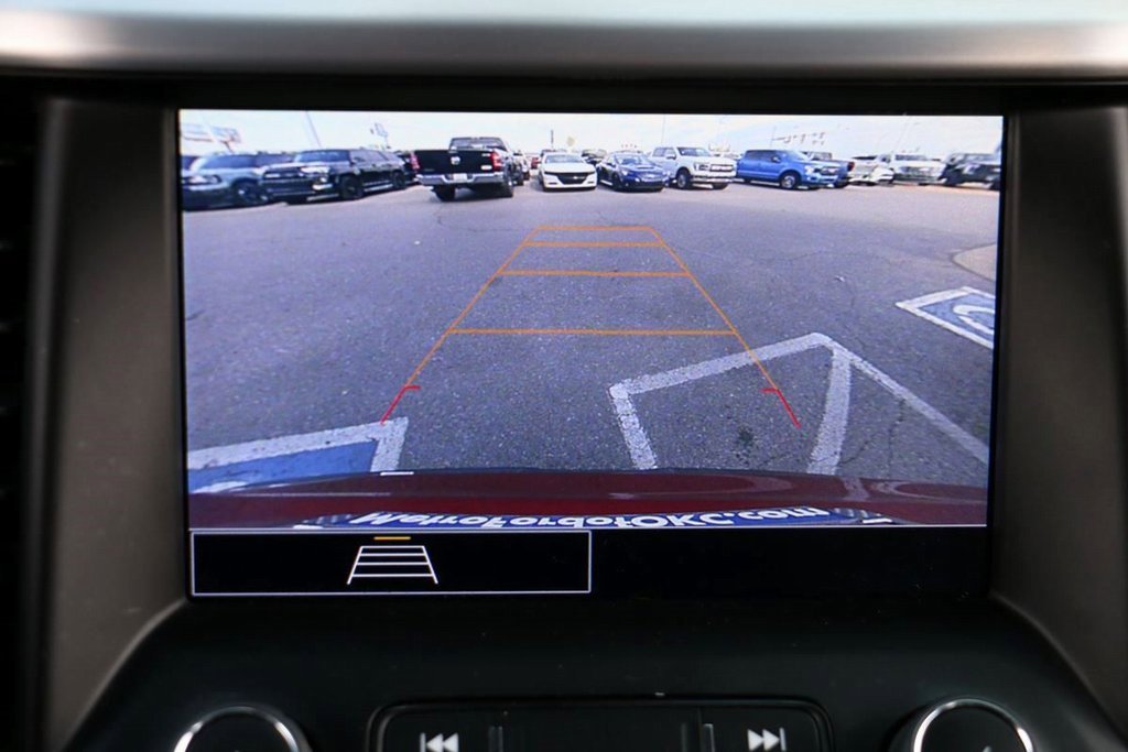 Used 2022 GMC Acadia SLE w/ Driver Convenience Package image 14