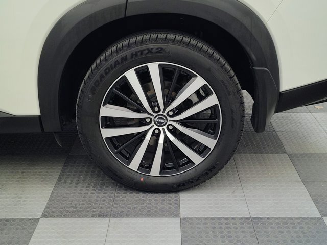 Used 2023 Nissan Pathfinder Platinum AWD/4WD image 16