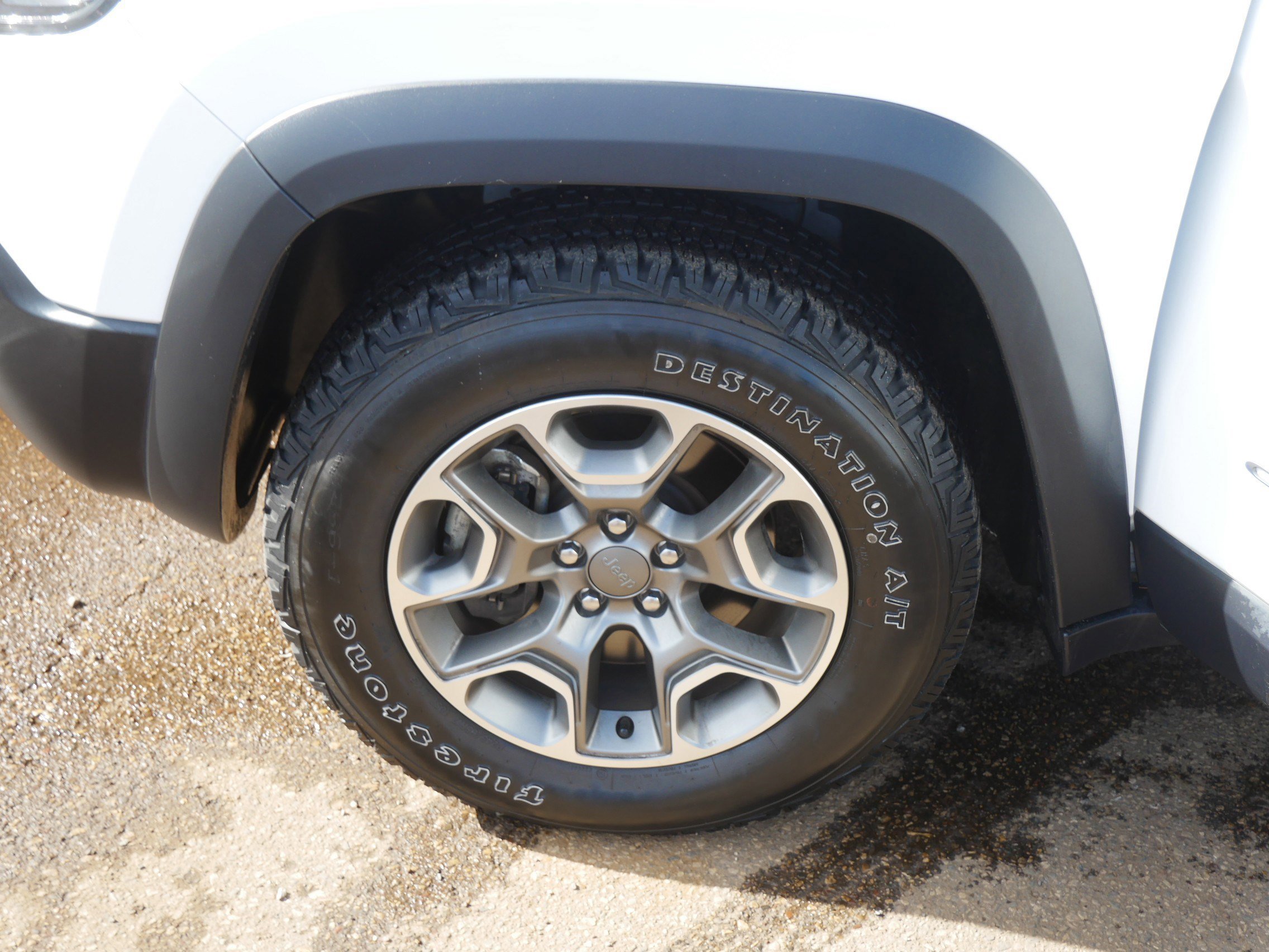 Used 2022 Jeep Cherokee Trailhawk image 29