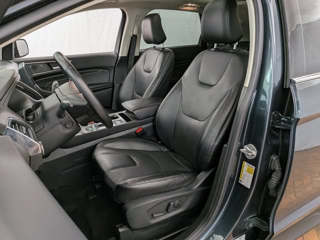Certified 2022 Ford Edge Titanium w/ Equipment Group 301A AWD/4WD image 12